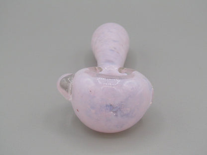 Zoom view 4" fritted spoon hand pipe w/ knocker and milky pink color.