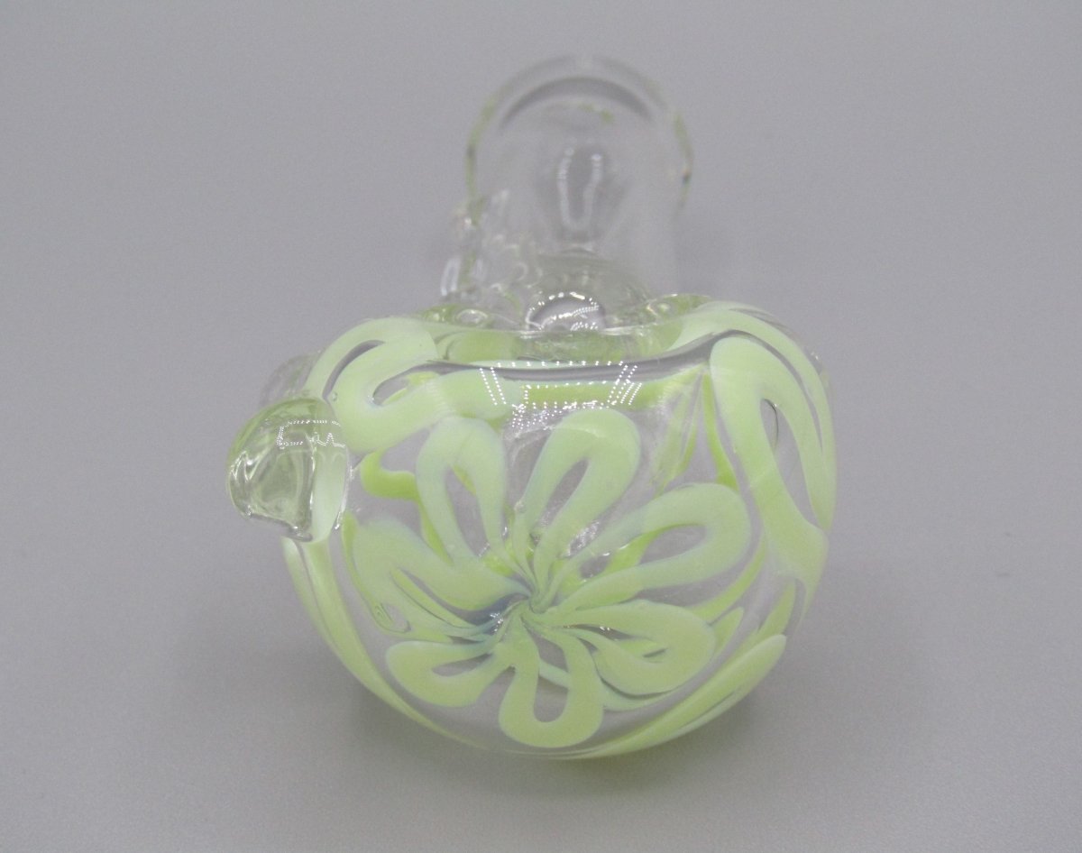 Zoom view 4" swirl spoon hand pipe, clear glass w/ multiple knockers.